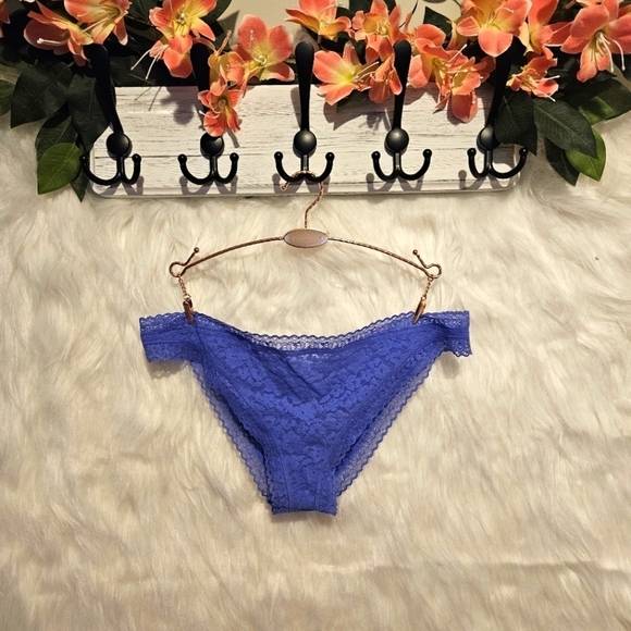GAP Other - Gap Body Lace Brief Panties